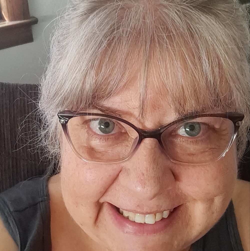 Meet your Posher, Deb